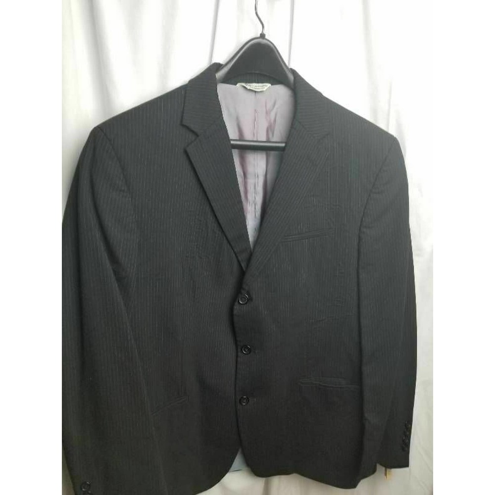 Wilke Rodriguez Mens Three Button Suit Wool46